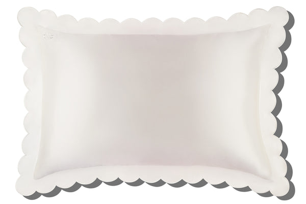 White Queen Zippered Pillowcase with Scalloped Edge